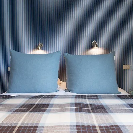 Romantik Zonnehuis فندق مبيت وإفطار 4*